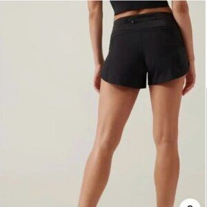 Athleta Black Run With It 3.5” Short, Large